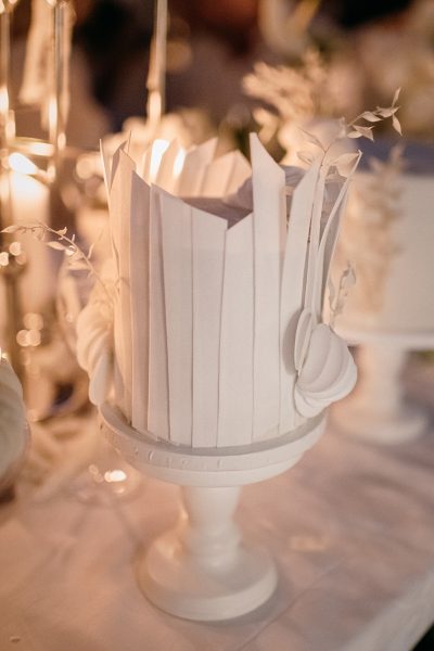 WHITE SHADES: Dîner en blanc