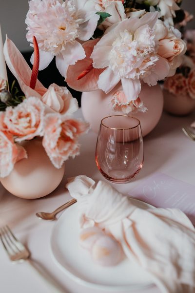 Tischdeko: Monochrom Rosé