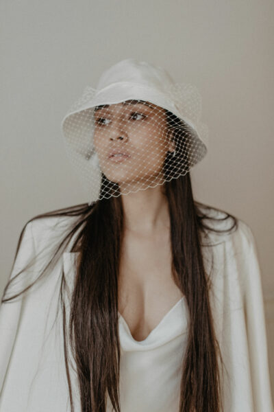 Bridal-Trends 2022: Bucket Hats & Oversized Blazer