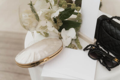 White Elegance in Portugal: Eine moderne Hochzeit an der Atlantikküste